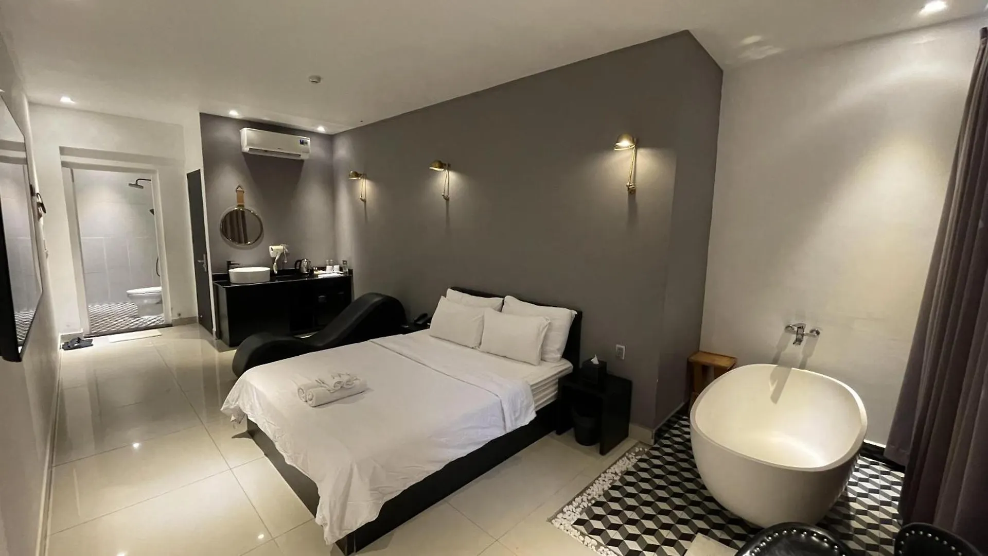**  A In Hotel Riverside Ho Chi Minh City Vietnam